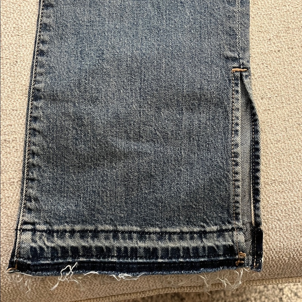 Daze High-Rise Women's Blue Denim Jeans — Distressed Hem - Picture 4 of 10